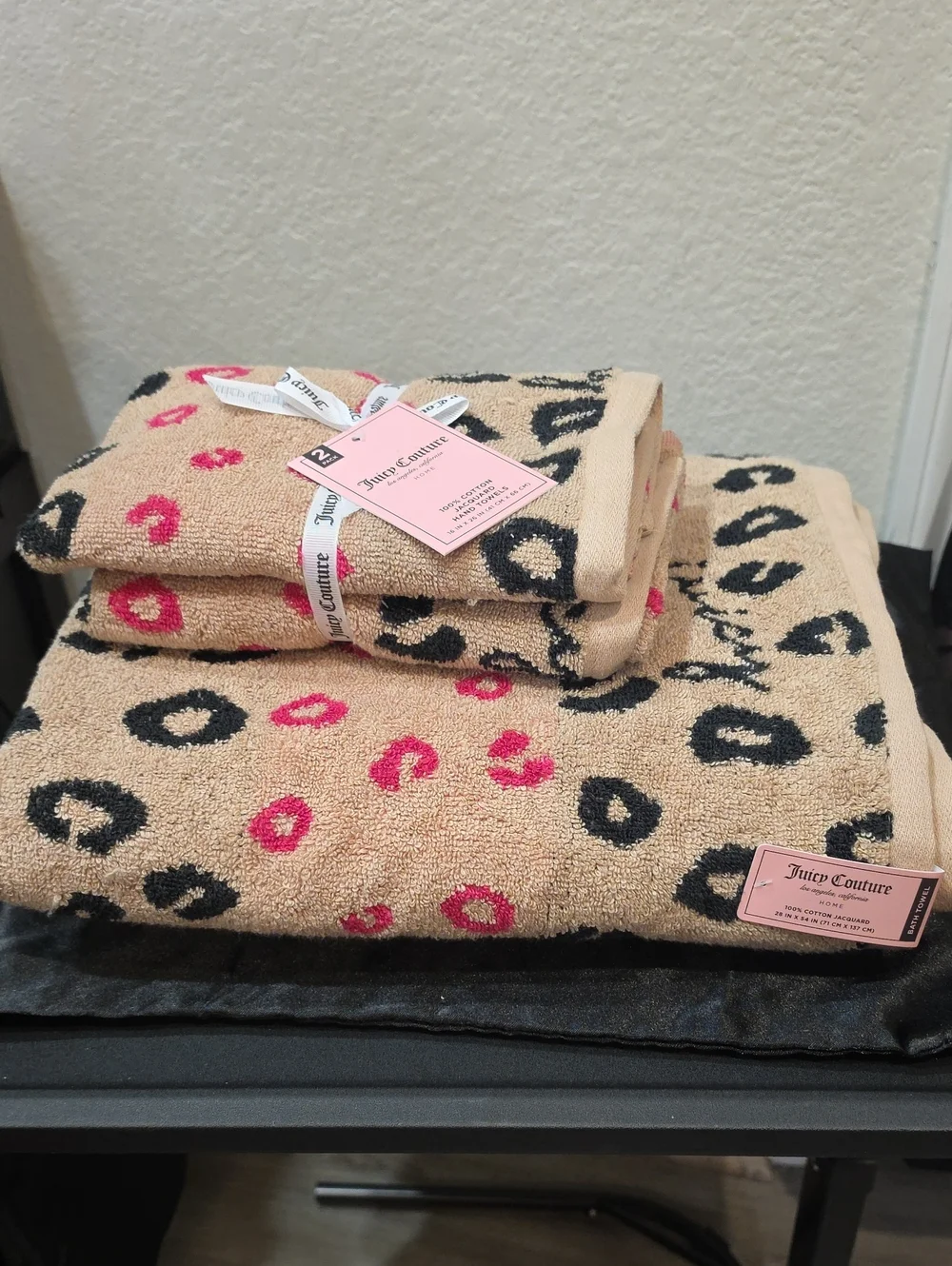 Juicy Couture Home Signature Logo Spotted Leopord Print Bath & Hand Towels